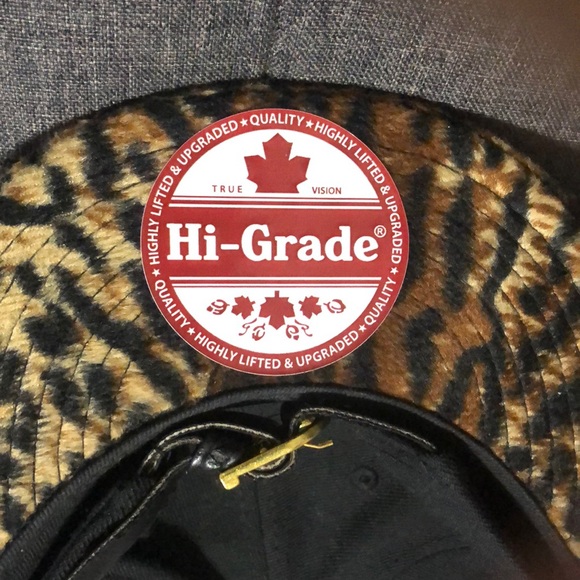 Hi-Grade “Leopard Print” strapback hat - Picture 6 of 7